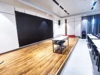 Yuexiang Light Residence Hotel (Jingkai Wanda Plaza High-speed Railway Station Branch)