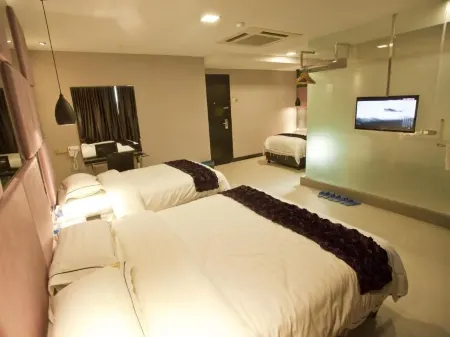 Euro+ Hotel Johor Bahru Отели рядом с достопримечательностью «Taman Mount Austin»