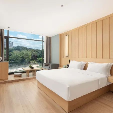 Global Village Elegant Lijiang Hotel (Guilin Two Rivers and Four Lakes Xiangbishan Branch)