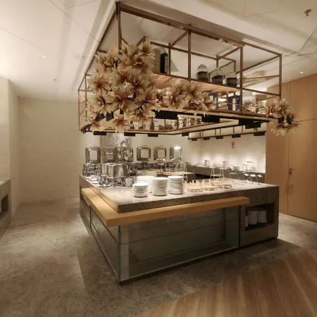 Baoting ShuangDa Luxury Hot Spring Hotel