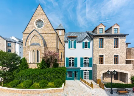 Xiamen Portman Seven Stars Bay Hotel & Resort· Ocean Ornate Village Отели рядом с достопримечательностью «Tong'an Library»