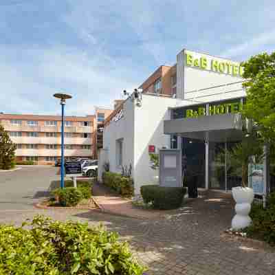 B&B Hotel Cergy Port Hotel Exterior