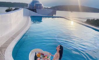 Dali Santorini Guyue Xareidu Sea View Resort Hotel