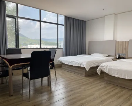 Huayuan Hotel Hotels in Lianping