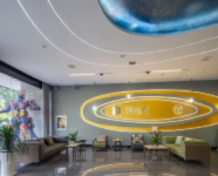 愛電競酒店（上饒微短劇影視工廠店）