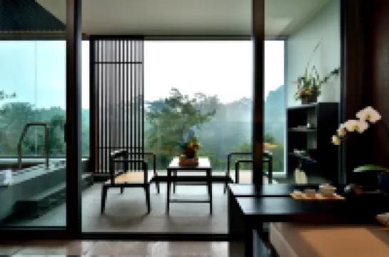 峨眉山紅珠山賓館禪意山居