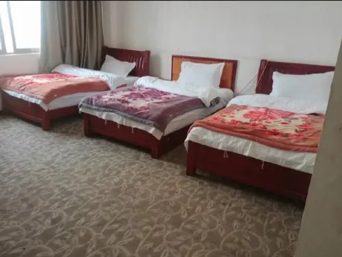 Yijun Business Hotel Hotel a Zhag'yab