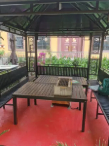 Jixiang Zangzhai Hot Spring Homestay