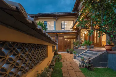 Shaxi Baiyu Former Residence Hotels near Shibao Mountain