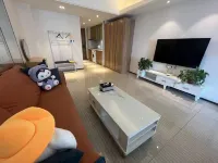 Chunfeng Chujian Apartment (Linyi Evergrande Huafu Branch) - Condos