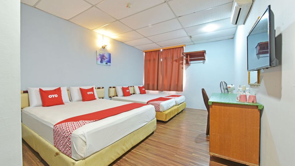 OYO 90846 Hotel Akasia