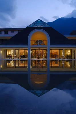 Aunt Bingzhong Luoding's Homestay in Gongshan - Balkoner