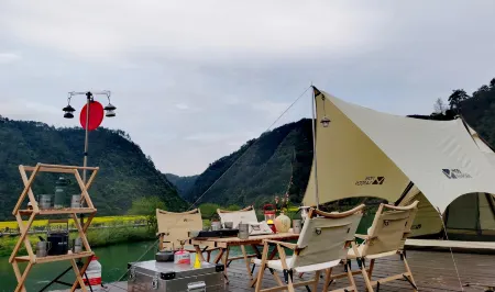 Yuancha Qingshe · Qingshi Culture Theme Homestay Отели рядом с достопримечательностью «China’s Kingdom of Root Carving»