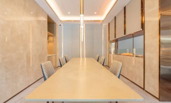 Lavande Hotel (Nanjing Lukou Airport Tongshan Subway Station)