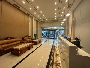 Tuwo Holiday Hotel (Guiyang Railway Station Shachong Road Subway Station)