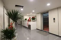 Cayton E-sports Hotel