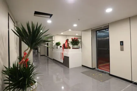 Cayton E-sports Hotel Отели рядом с достопримечательностью «Gansu Normal University for Nationalities»