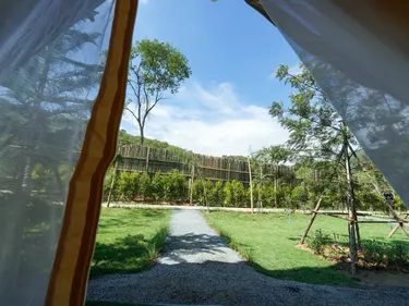 รูปภาพของคิดถึงเขา บาย รูมเควสท์ 