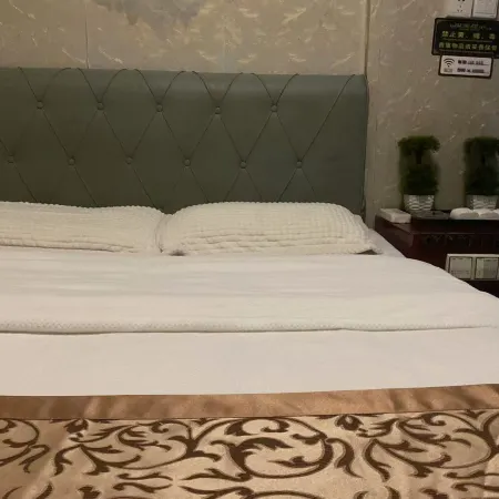 Yuxuan Hotel