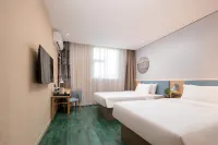 如家派柏·雲酒店（嘉興華庭街步行街月河歷史街區店） 鄰近橋東街21號顧氏民居的酒店