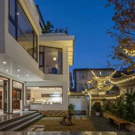 Dali Lark WinTree Wabi-Sabi Designer Homestay (Sanyue Street Branch)