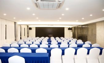 Home Inn Yubai Yun Hotel (Zhangjiagang Jingang Central Plaza)
