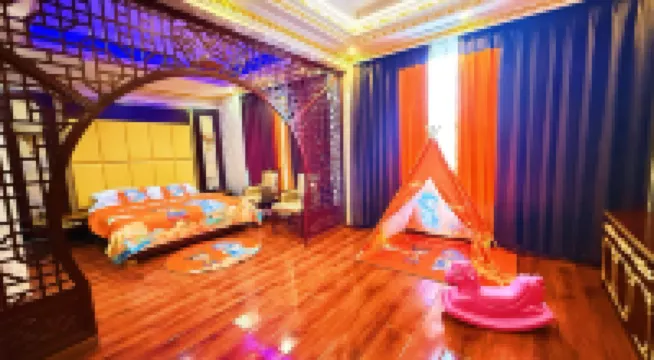 Shambala Hotel - parking