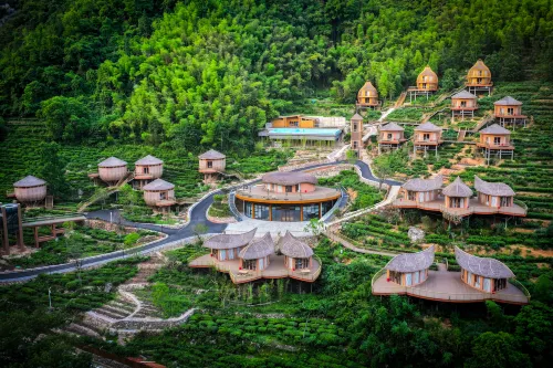 Jiuqu Longxi Valley Homestay Hotels in Shangyou