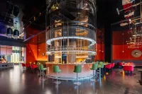 Radisson RED Hotel Jingjiang Financial Business District - Bar