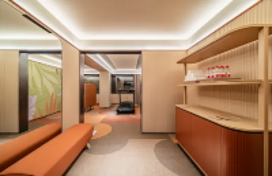 Orange Hotel (Xi'an Nanshaomen Subway Station Branch)