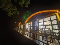 Ruyuan Hotel | Jingpan Waterfront · Light Luxury Vacation Homestay - Mountain view