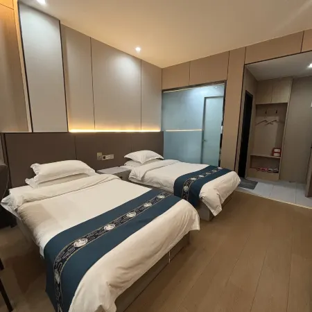 Linyi Jiangnan Fashion Hotel