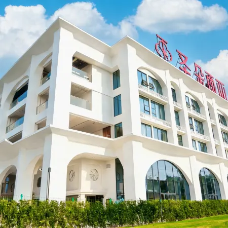 Santa Dosia Resort (Santa Dosia Fragrance Paradise Store)