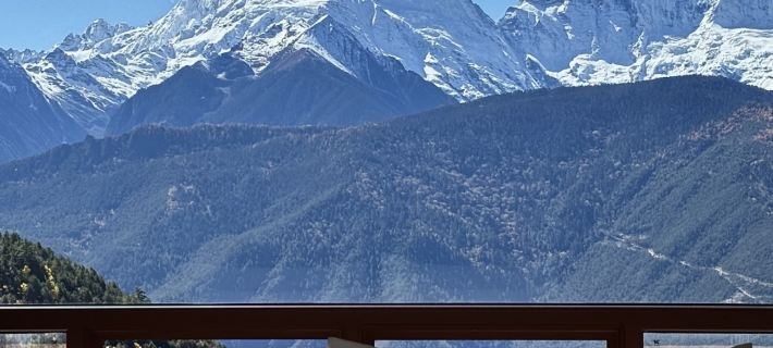 Siguniang Mountain • Panoramic Snow View • Oxygen • Peace of Mind 샤오진 호텔