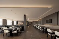 Atour Hotel, Xiaoyaoxi Transfer Center, South Gate of Huangshan Scenic Area - parking