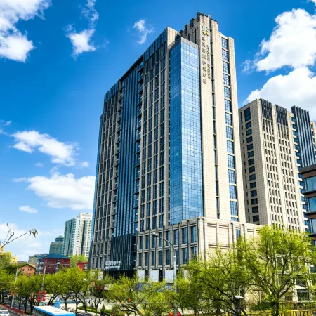 Yunsong · LOFT Light Luxury Homestay (Beijing Workers' Stadium & Sanlitun Branch)