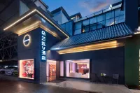Duolanda V Hotel (Guilin Two Rivers and Four Lakes Dongxi Lane)