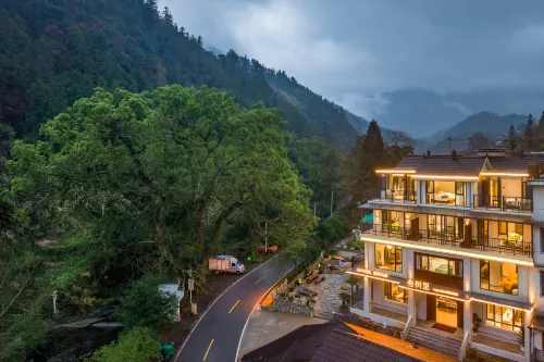 Sanshuli · Vista270° Valley Panoramic Resort Garden (Sanqingshan Mount Scenic Area) - 3 stjerner
