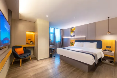 Homeinn Selected Hotel (Kunming Nanping Pedestrian Street Baoshan Street)
