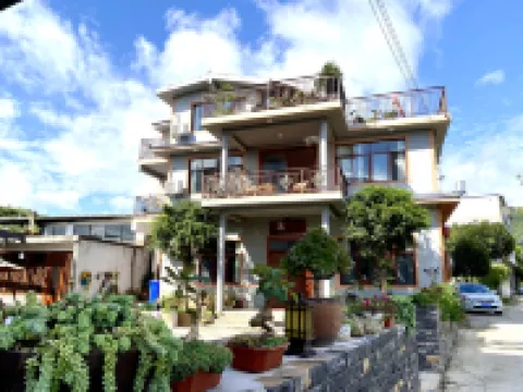 Xingyi Youranju Inn