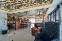 6th Avenue Surin Beach - Bar