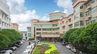 Ganzhou Hotel Hotels near The Ancient Bridge