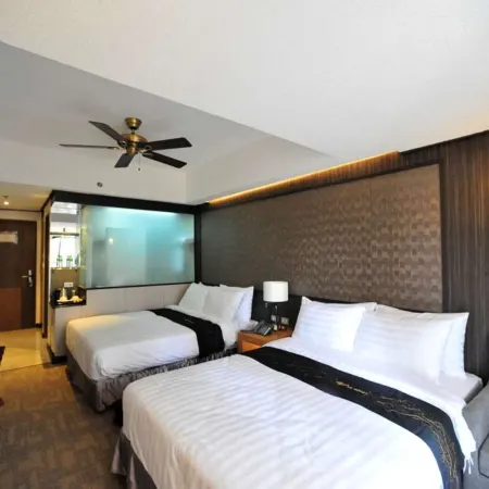 Le Monet Hotel
