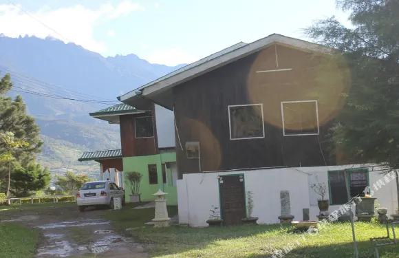 拉瑙瓦萊託寇哈薩民宿