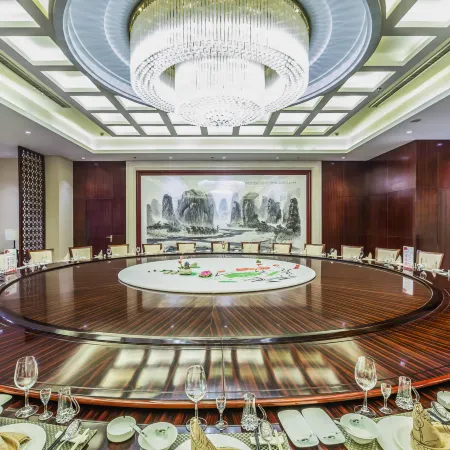 Hong'an Hotel (Jiyuan Baolong Square Vocational and Technical College Branch)