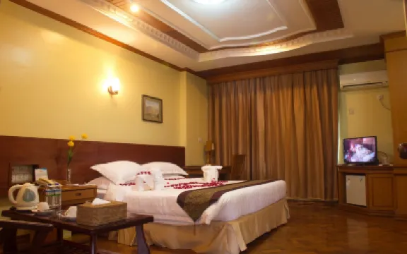 โรงแรมควีน มัณฑะเลย์ โรงแรมใน