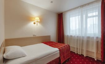Amaks City Hotel