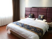 怡莱精品酒店(温州龙湾海城店) - 高级大床房
