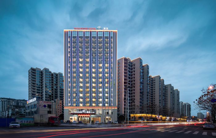 THOUSAND HOTEL