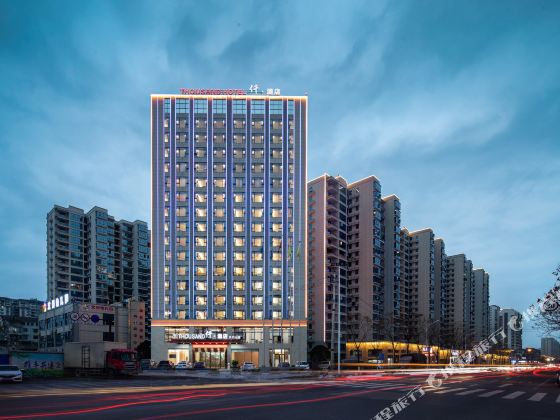 THOUSAND HOTEL